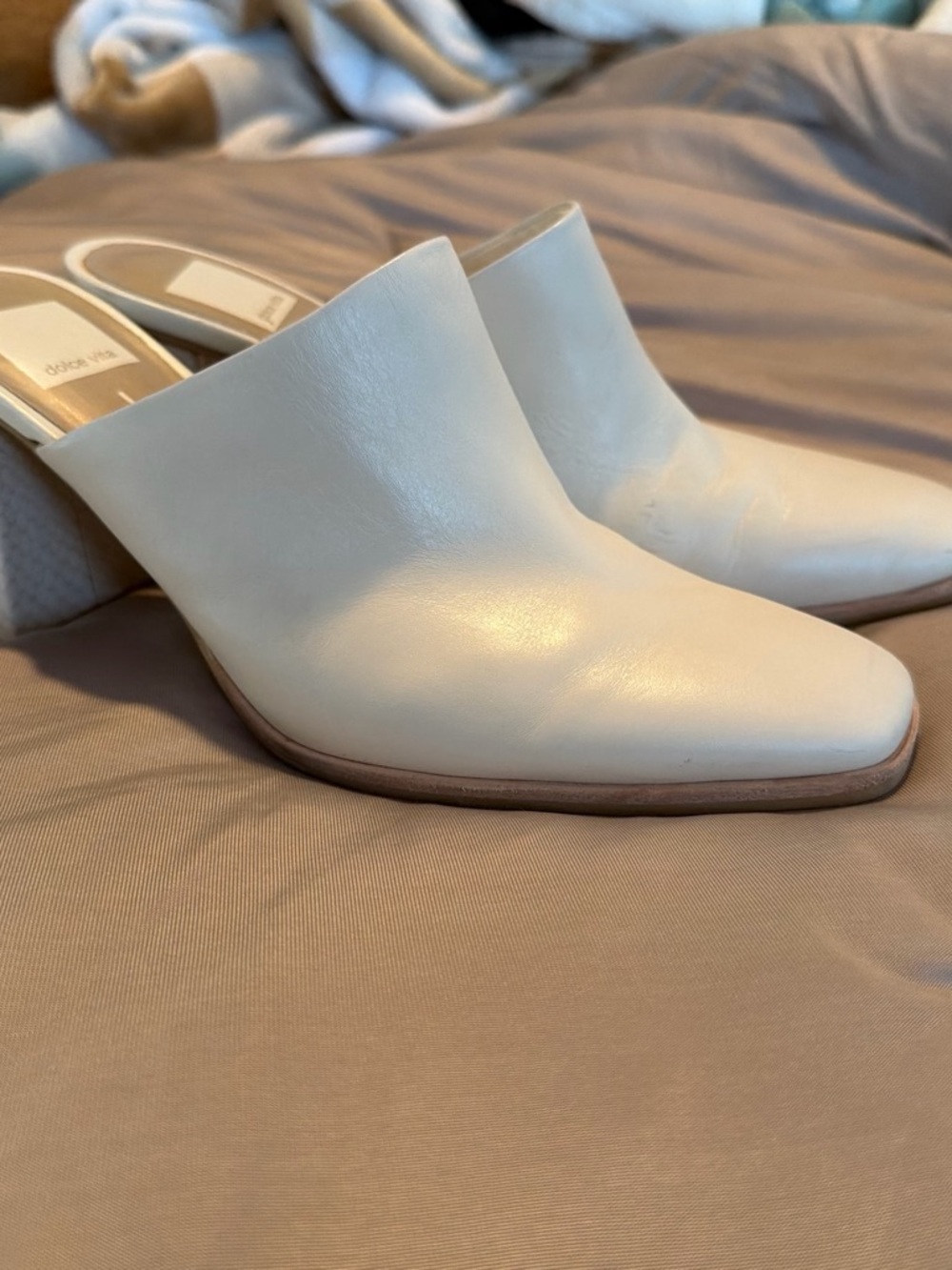 Dolce Vita Parez mules in cream leather